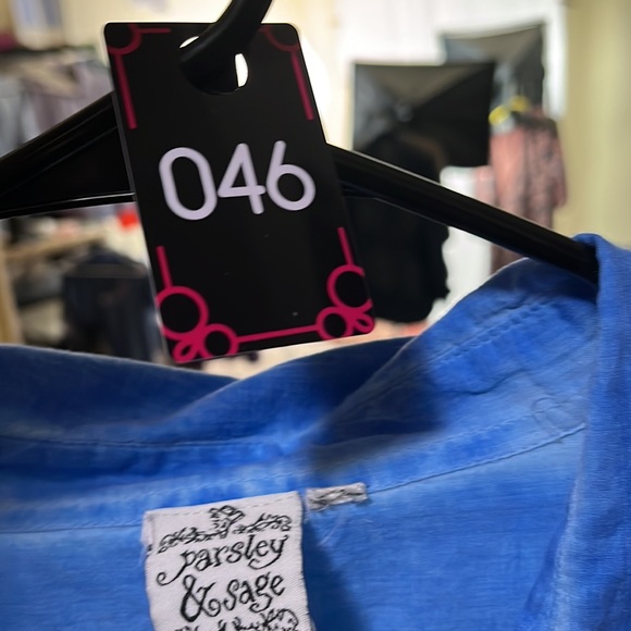 Parsley and Sage Button Up 3/4 Sleeve Blouse - Picture 9 of 10